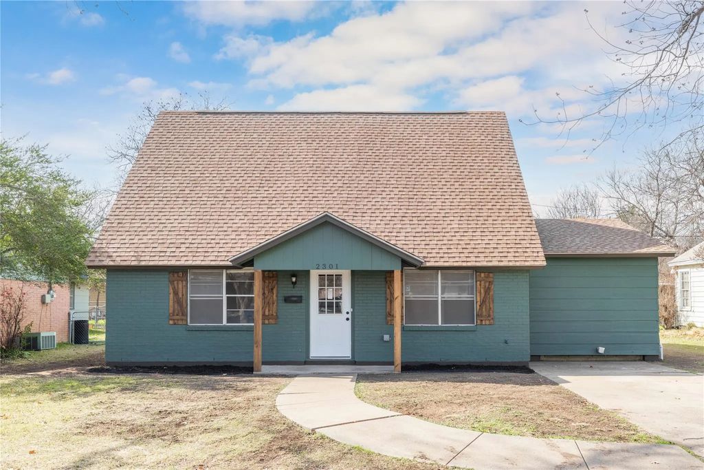 2301 Berkley Street, Brownwood