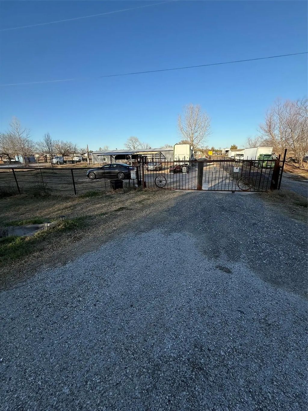 3751 Fm 660, Ferris