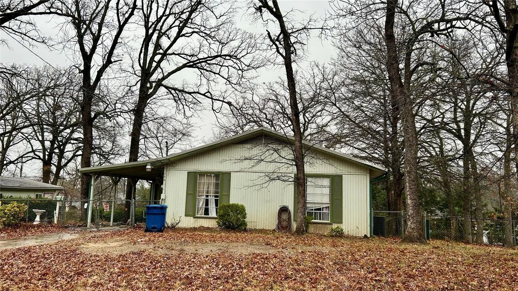 140 Woodland Trail, Gun Barrel City