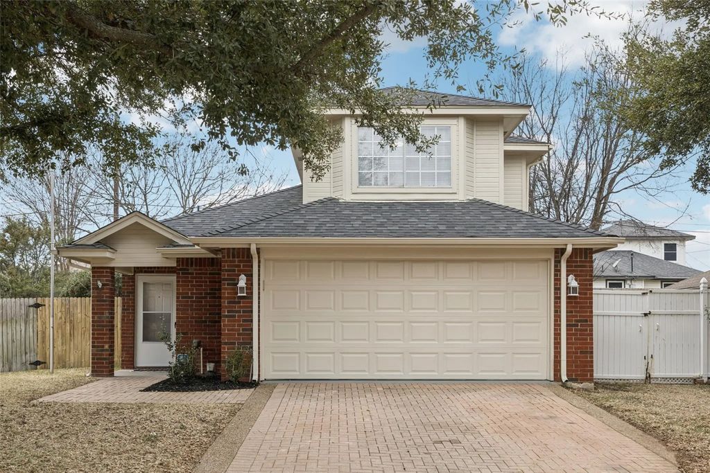 621 Renaissance Place, Cedar Hill
