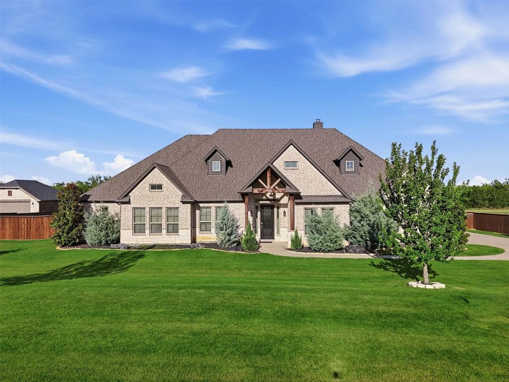 117 Vail Lane, Waxahachie