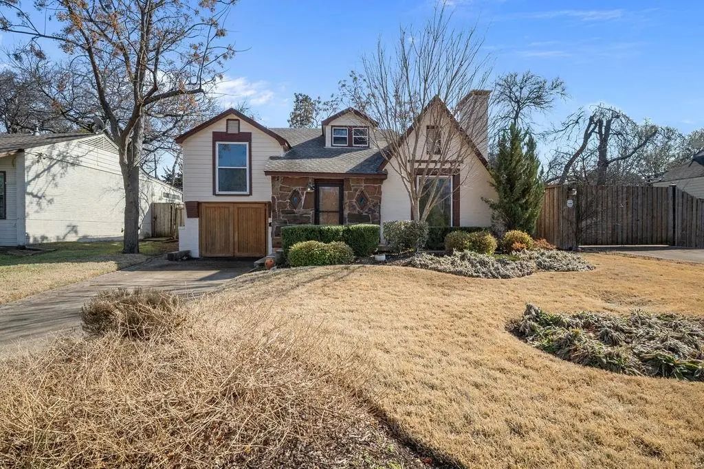 1230 Elmwood Boulevard, Dallas