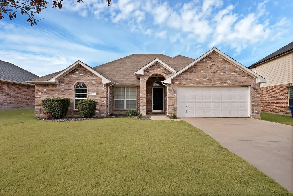 2832 Lone Ranger Trail, Little Elm