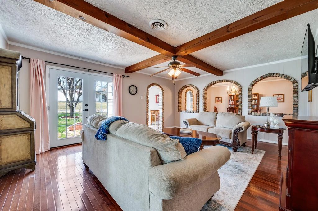 13910 Albemarle Drive, Farmers Branch