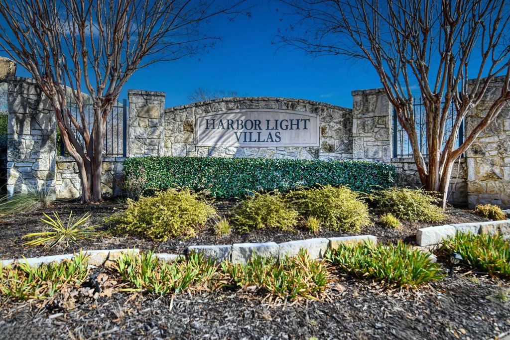 Marina Drive, Mabank