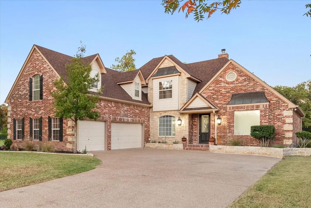 352 Leeward Circle, Azle