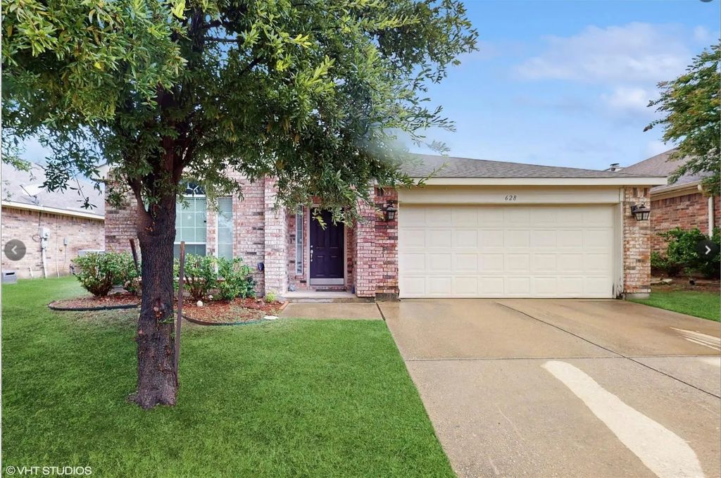 628 Bent Oak Drive, Fort Worth