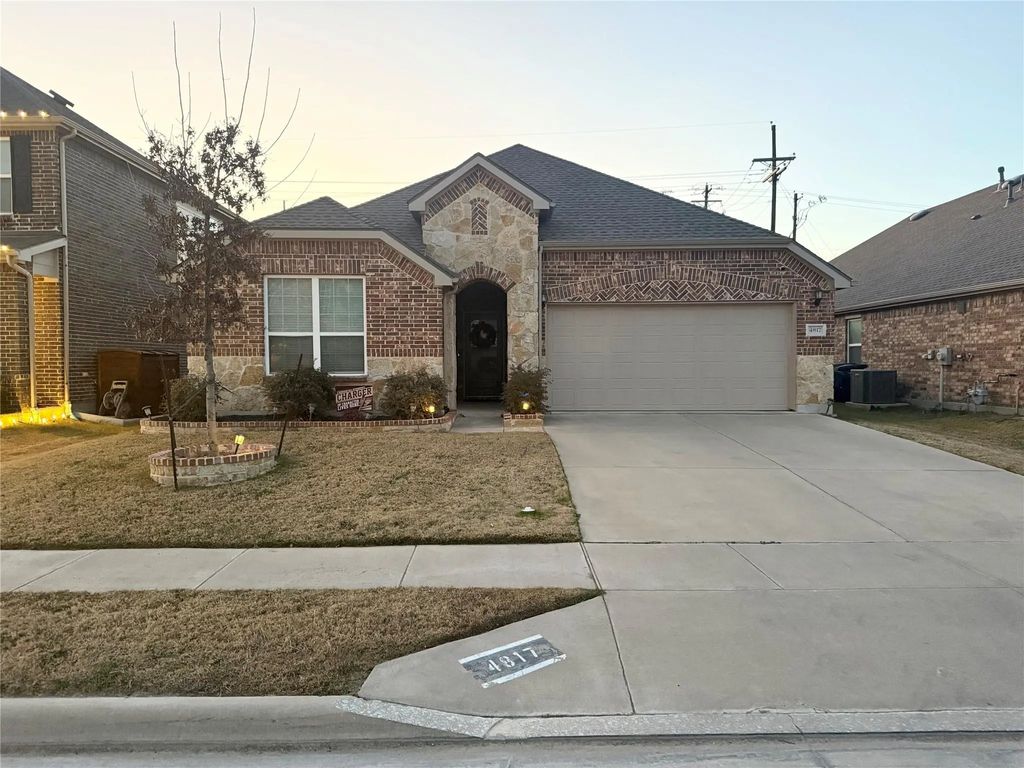 4817 Big Bear Circle, Fort Worth