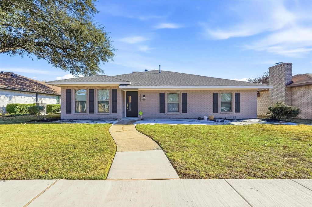 1022 Mayapple Drive, Garland