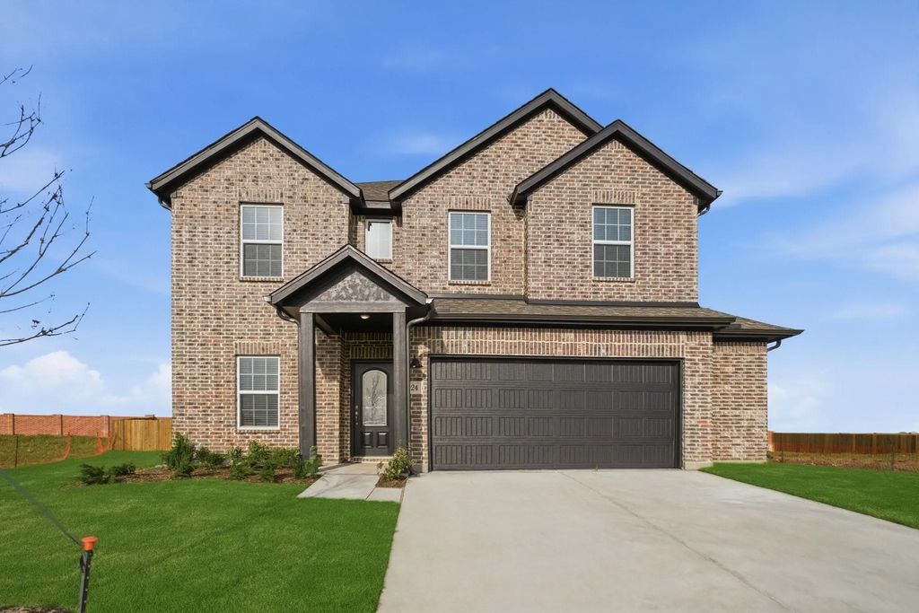 424 Bronco Drive, Waxahachie