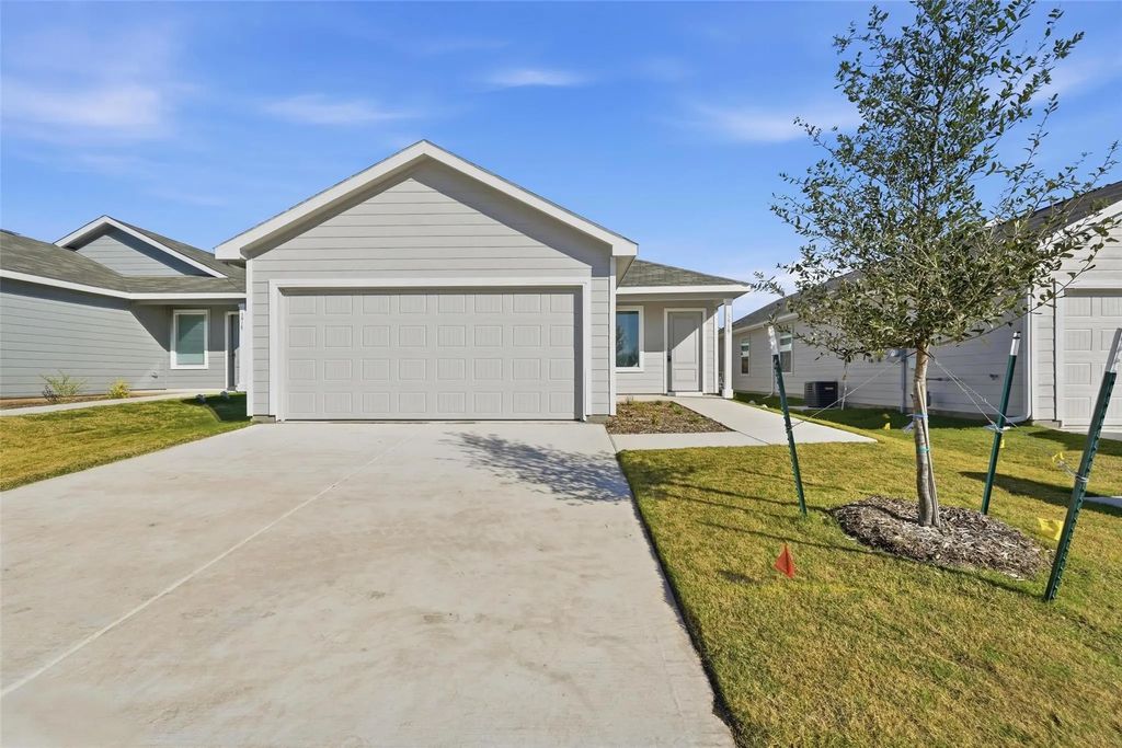 3914 Selawik Street, Sherman