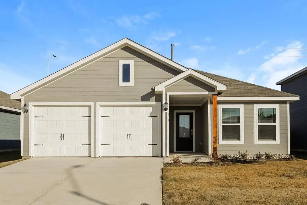 1313 Redpine Drive, Fort Worth