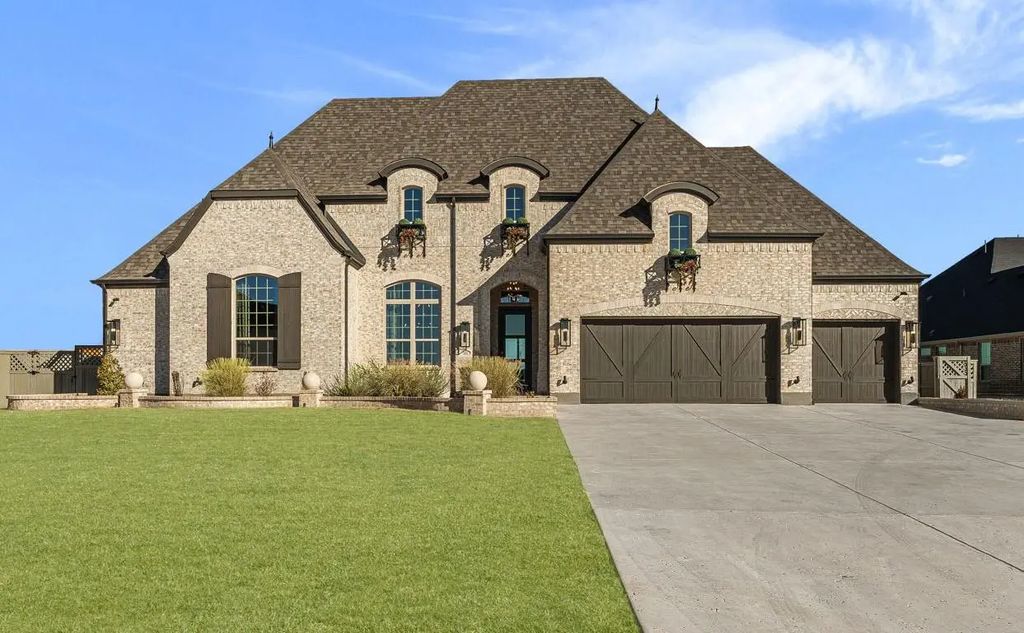 2616 Roaming Trail, Northlake