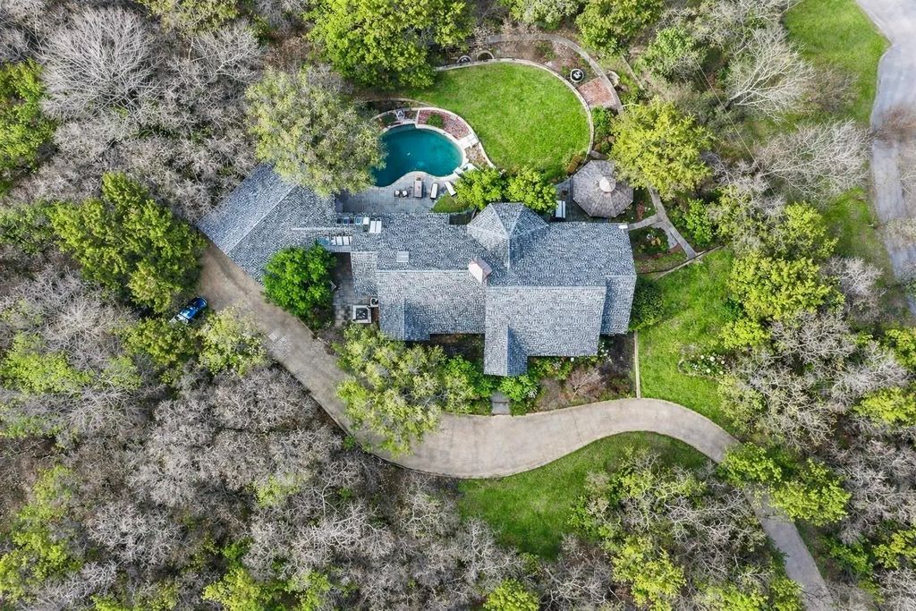 1075 Mobley Road, Cedar Hill
