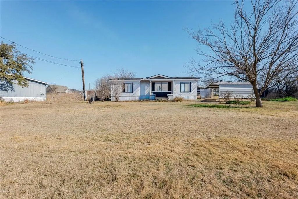 5903 Hunterwood Drive, Granbury