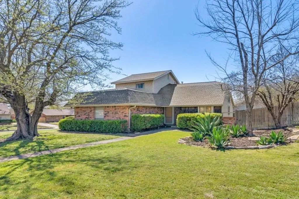 3012 Softwind Trail, Fort Worth