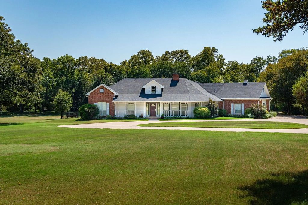 1380 Meandro Ria Lane, Fairview