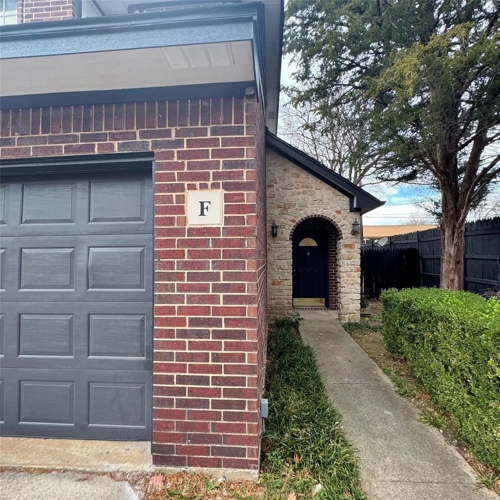 6107 Gaston Avenue F, Dallas