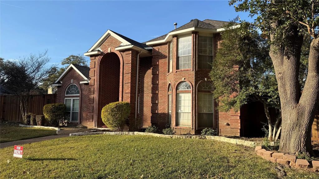 7012 Carlton Lane, Plano