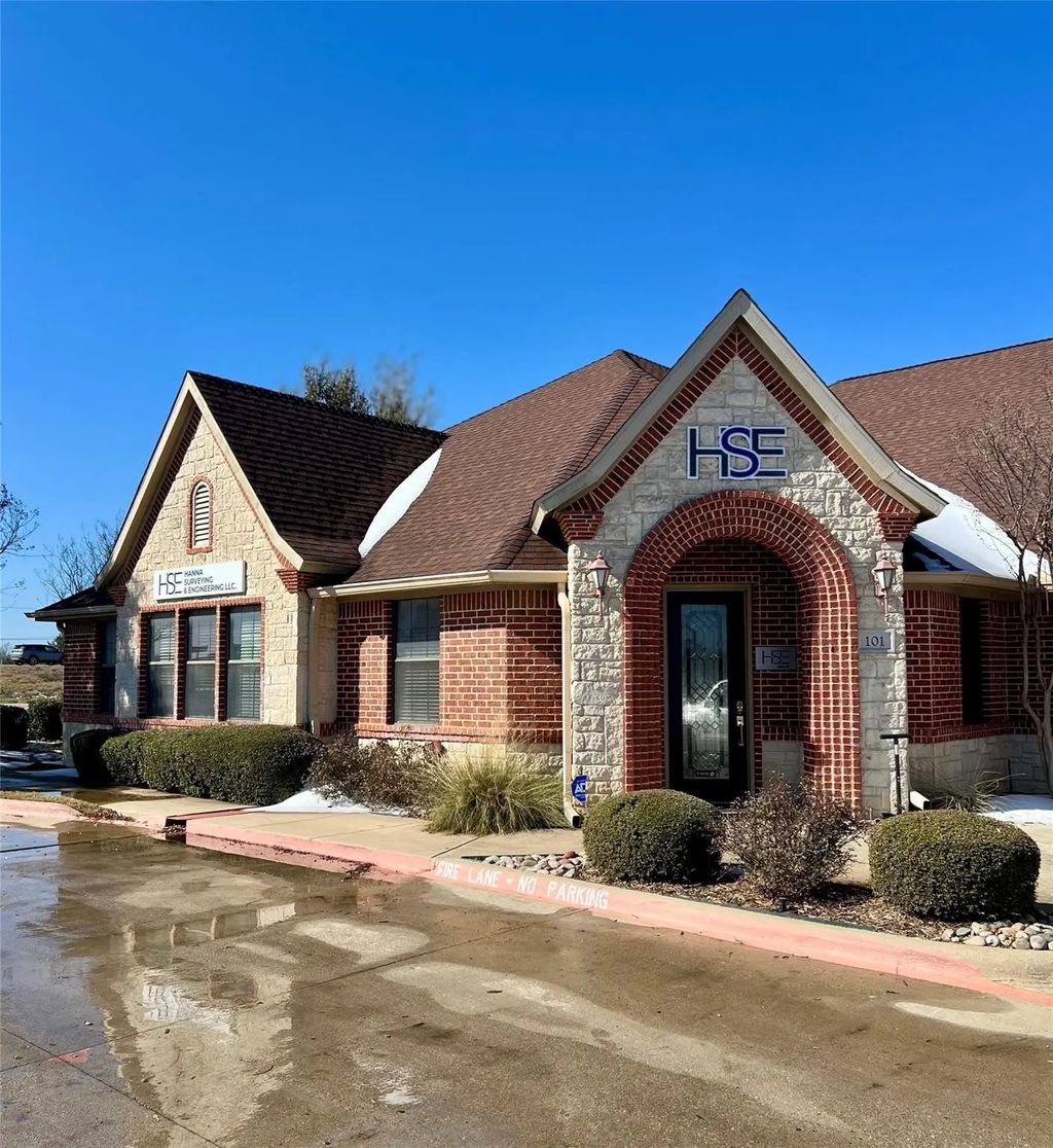 1380 N Us Hwy 287 Highway 101, Mansfield
