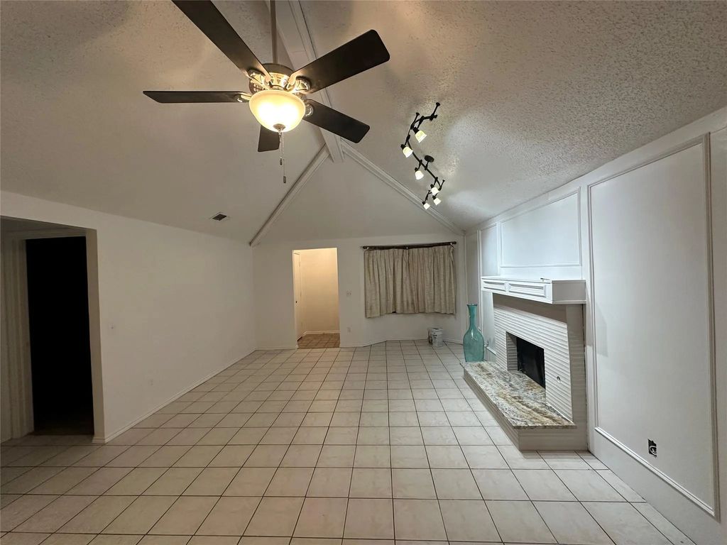 1104 University Drive, Plano