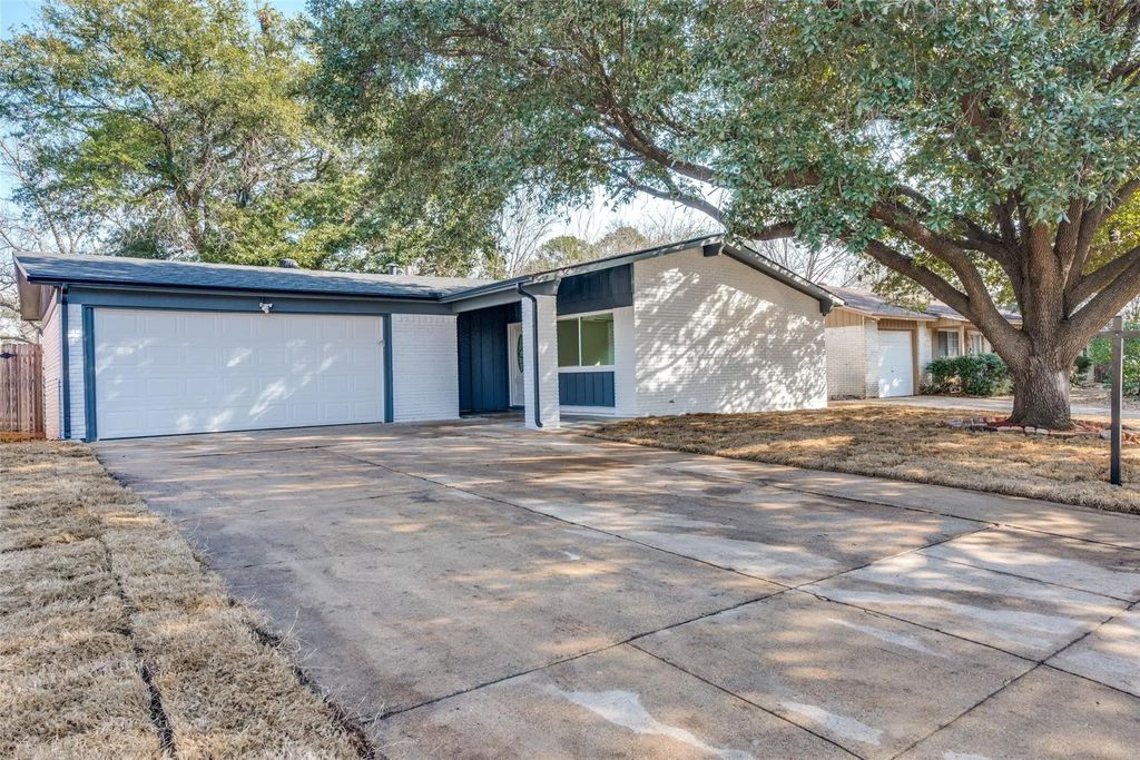 2501 S Fielder Road, Arlington