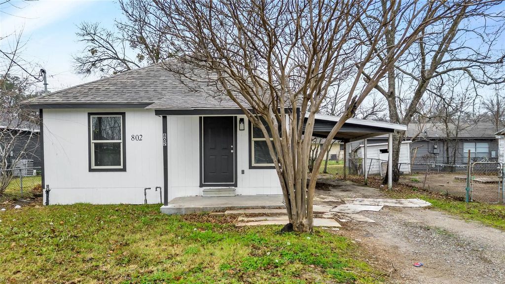 802 S Jackson Street, Kaufman