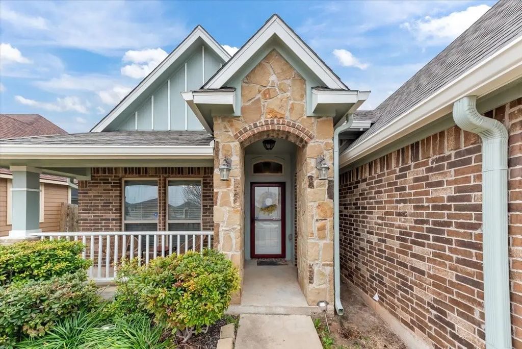 10861 Burnham Drive, Waco