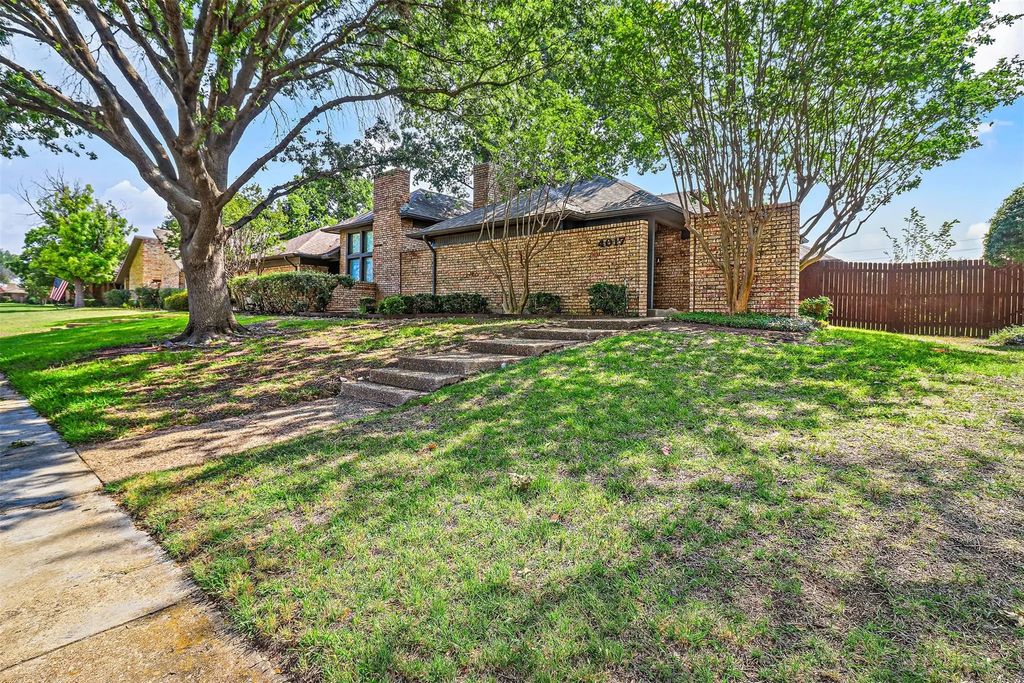 4017 Saint Christopher Lane, Dallas