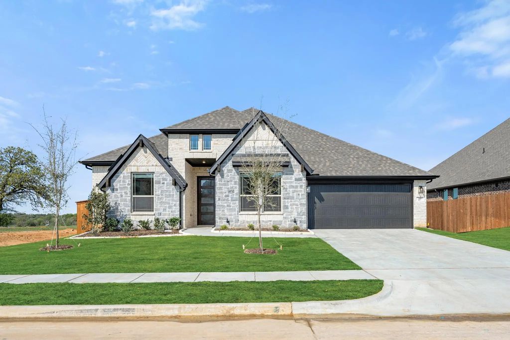 27 Harrier Street, Joshua