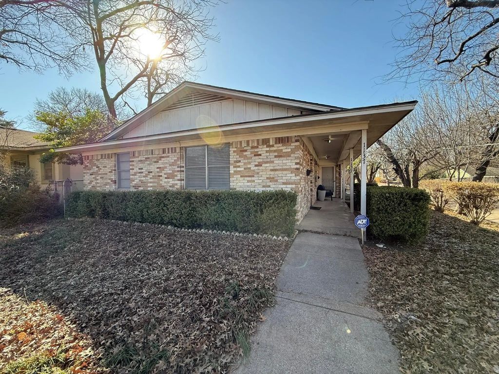 1137 Haines Avenue 1137, Dallas