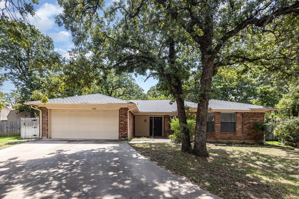 4416 Rising Sun Court, Arlington