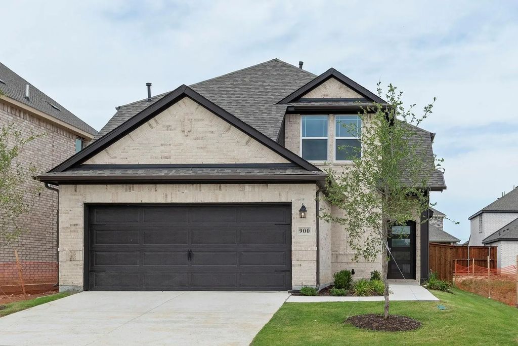 900 Collegiate Drive, Little Elm