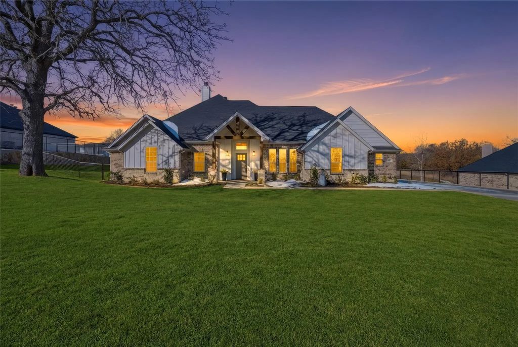 9017 Valley Oak Court, Springtown