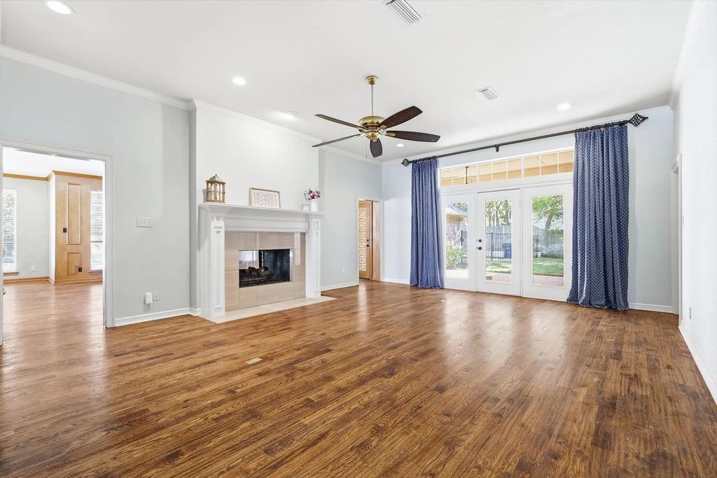 2272 Hollyhill Lane, Denton