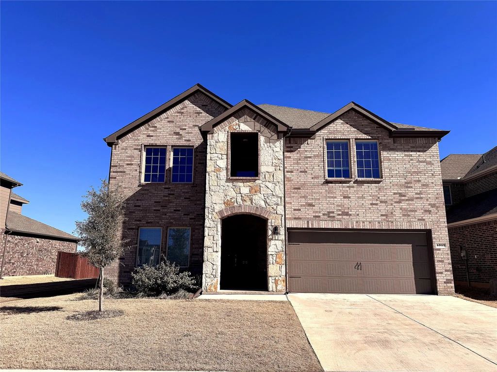 4019 Cribbing Trail, Aubrey