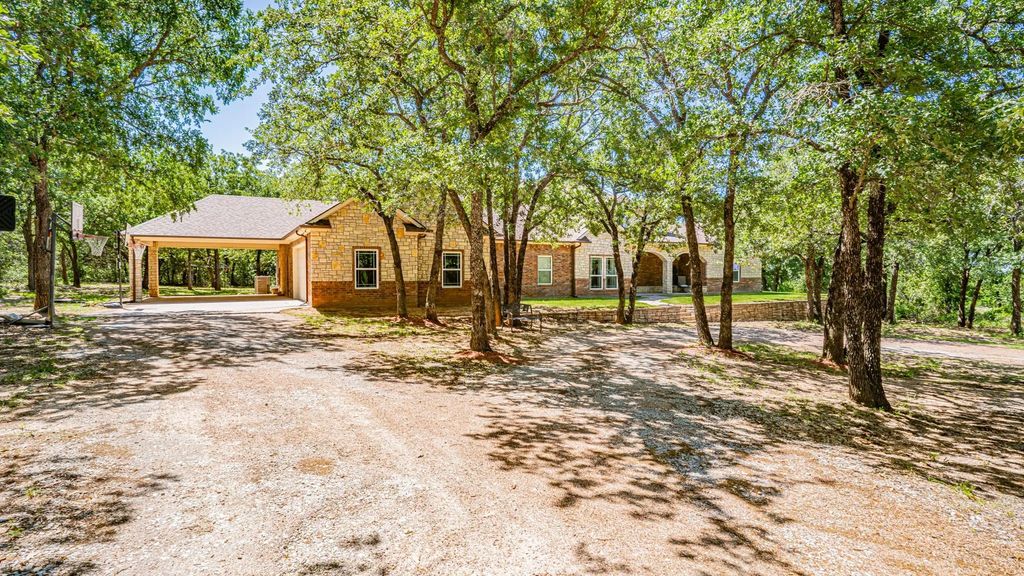 1851 Rock Church Highway, Tolar