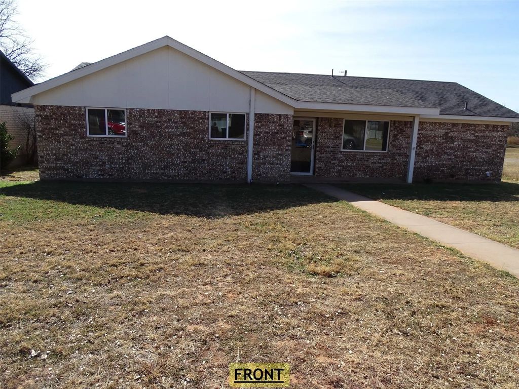 908 Brookside Street, Sweetwater