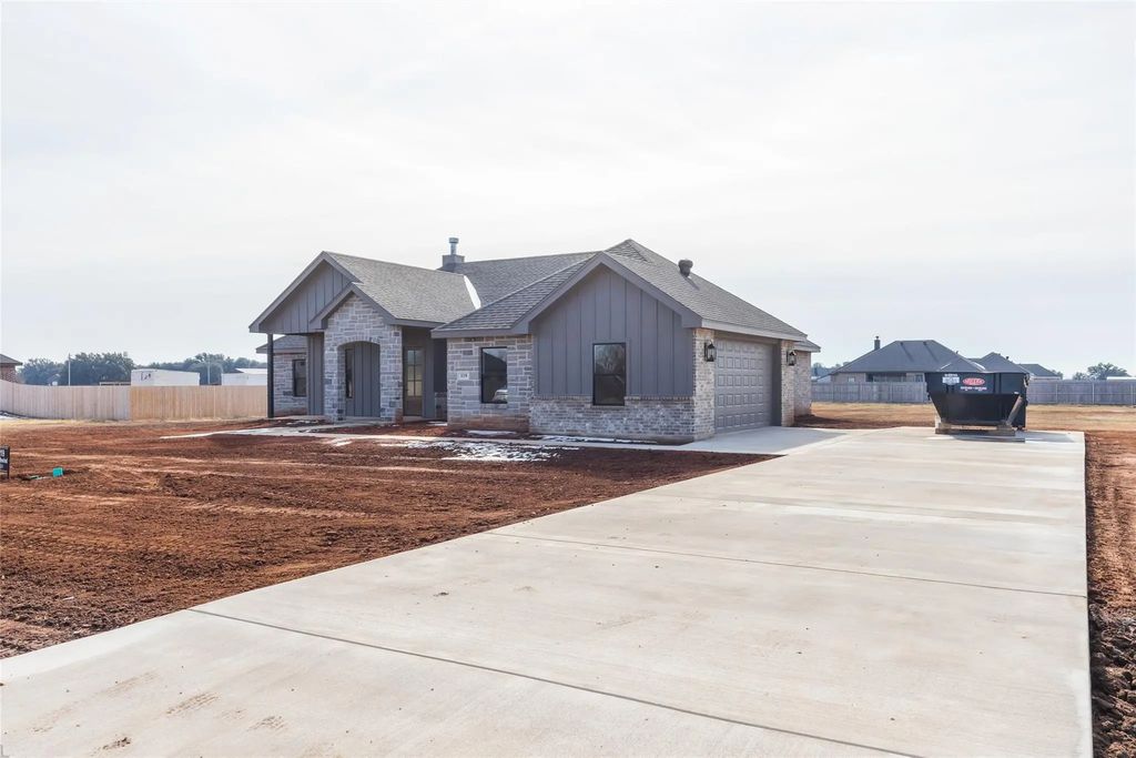 119 Northwind Trail, Ovalo