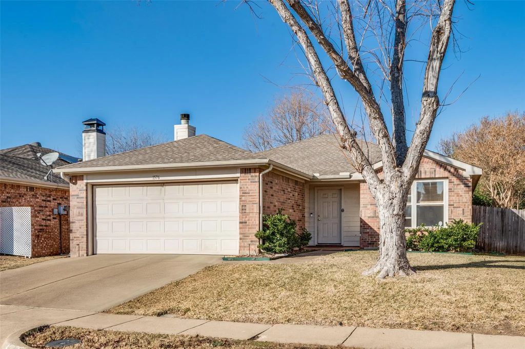1576 Chivalry Lane, Little Elm