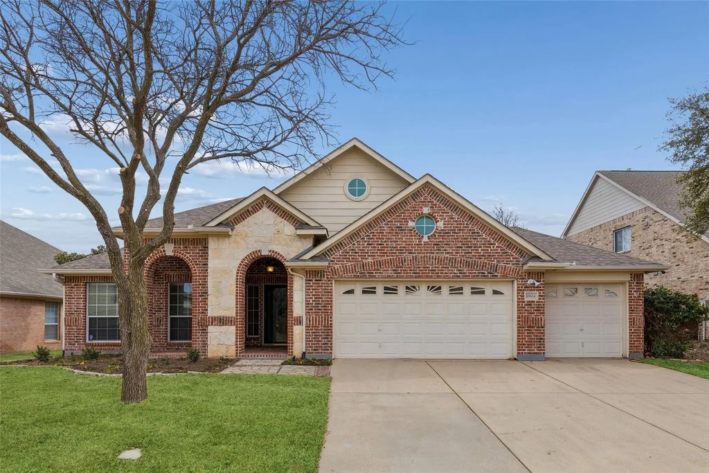 10804 Ashmont Lane, Fort Worth