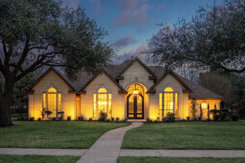 1621 Pecos Drive, Southlake