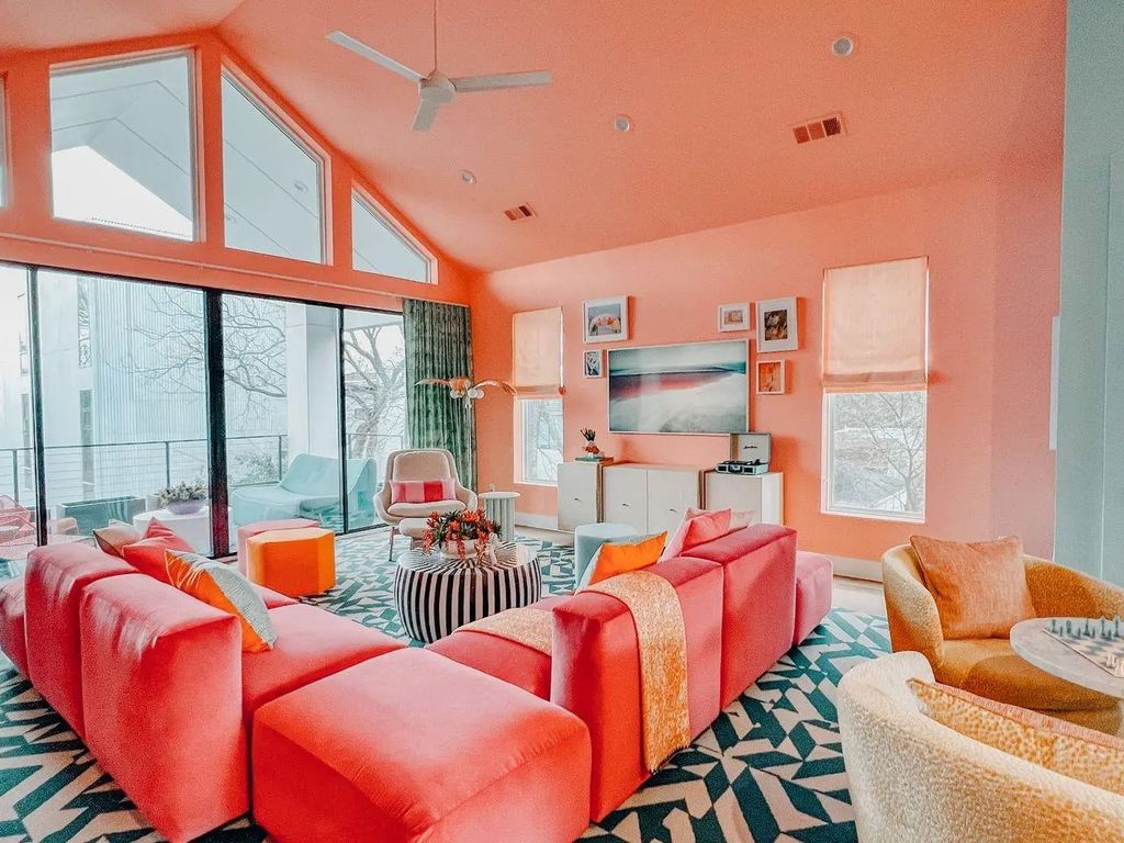 4402 Capitol Avenue, Dallas