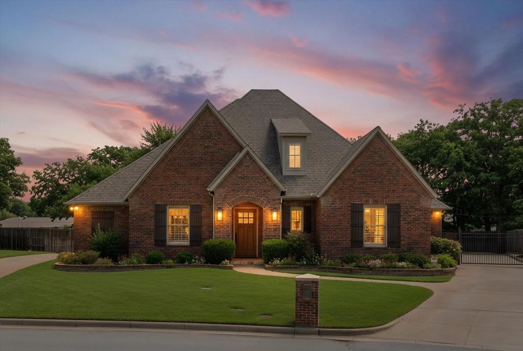 3709 Toby Court, Arlington