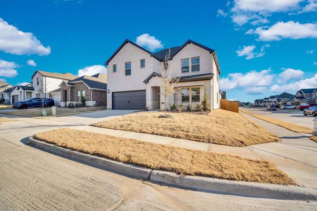 2119 Mustang Way, Seagoville