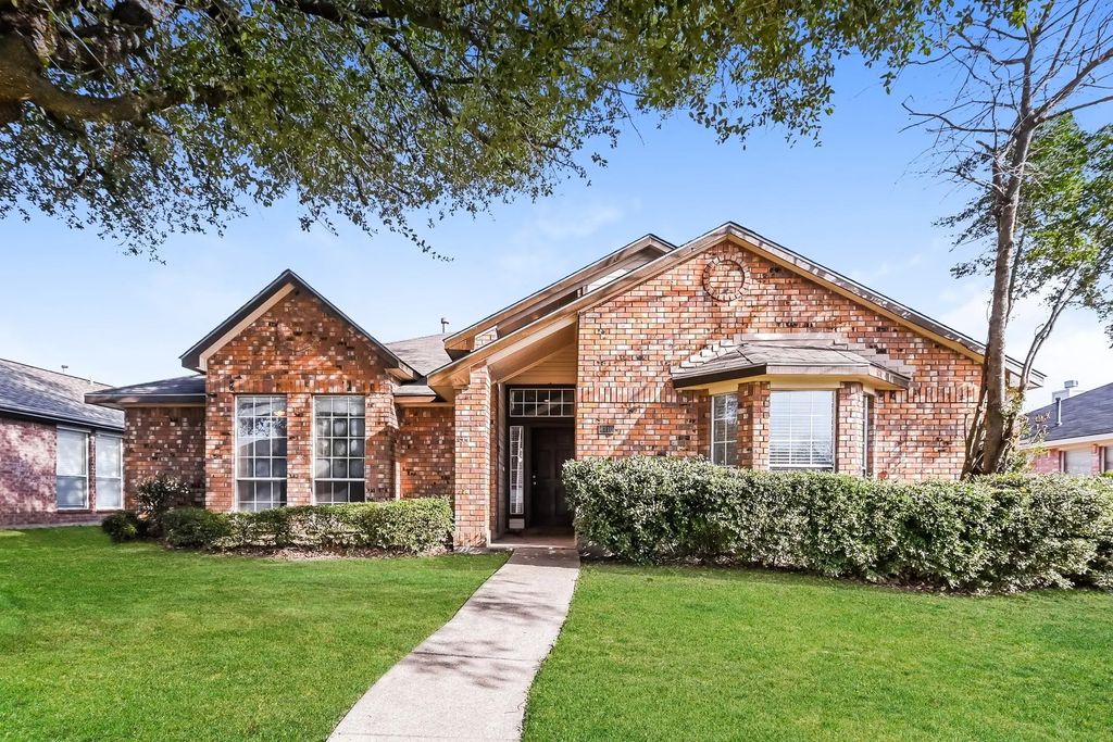 6110 Sasaki Way, Garland
