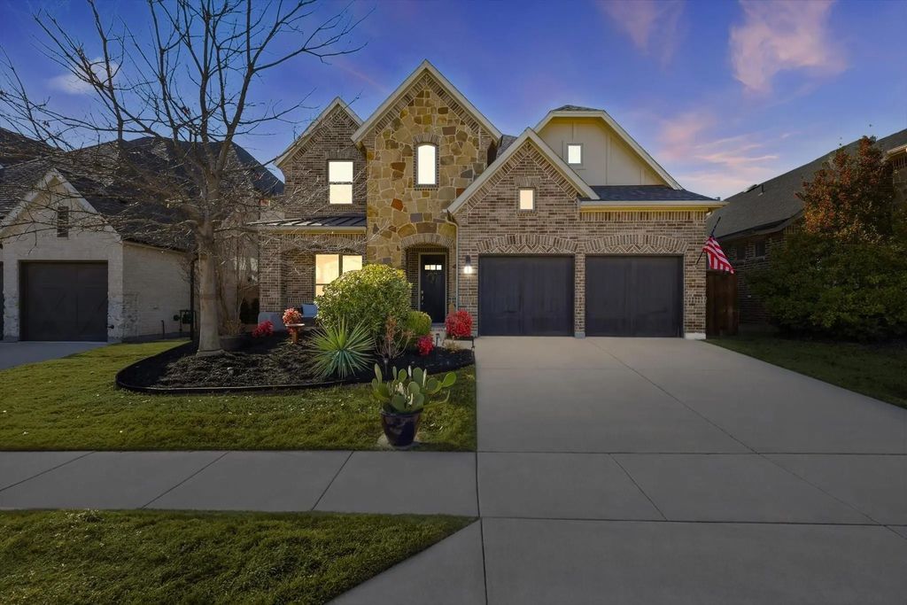 6371 Whiskerbrush Road, Flower Mound