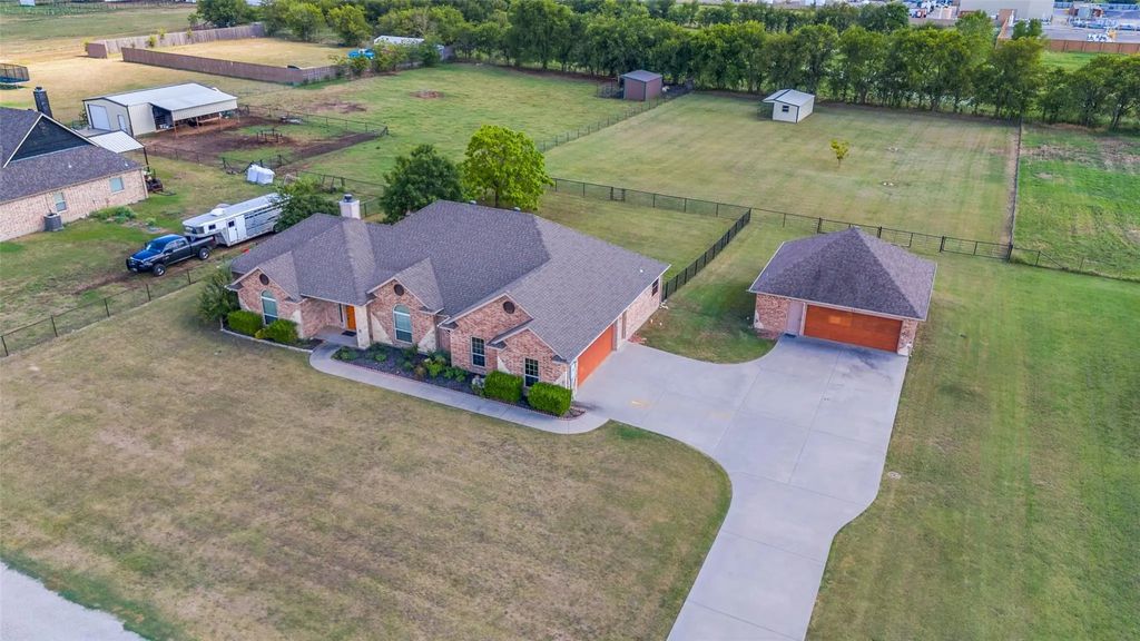 9213 Chisum Road, Dish