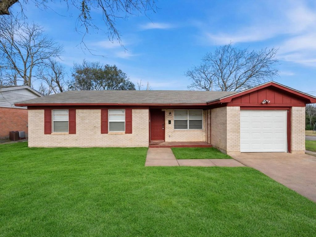 3901 Hiland Drive, Beverly Hills