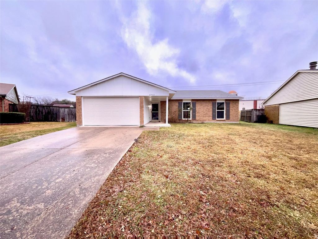 3732 Sugarberry Drive, Mesquite